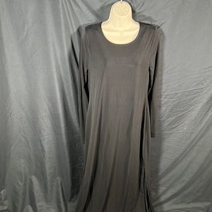 NWT (fell off) Yummie heather thomson full length long sleeve slit black dress